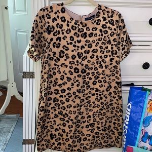 Brand new leopard Oliviaceous T-shirt dress